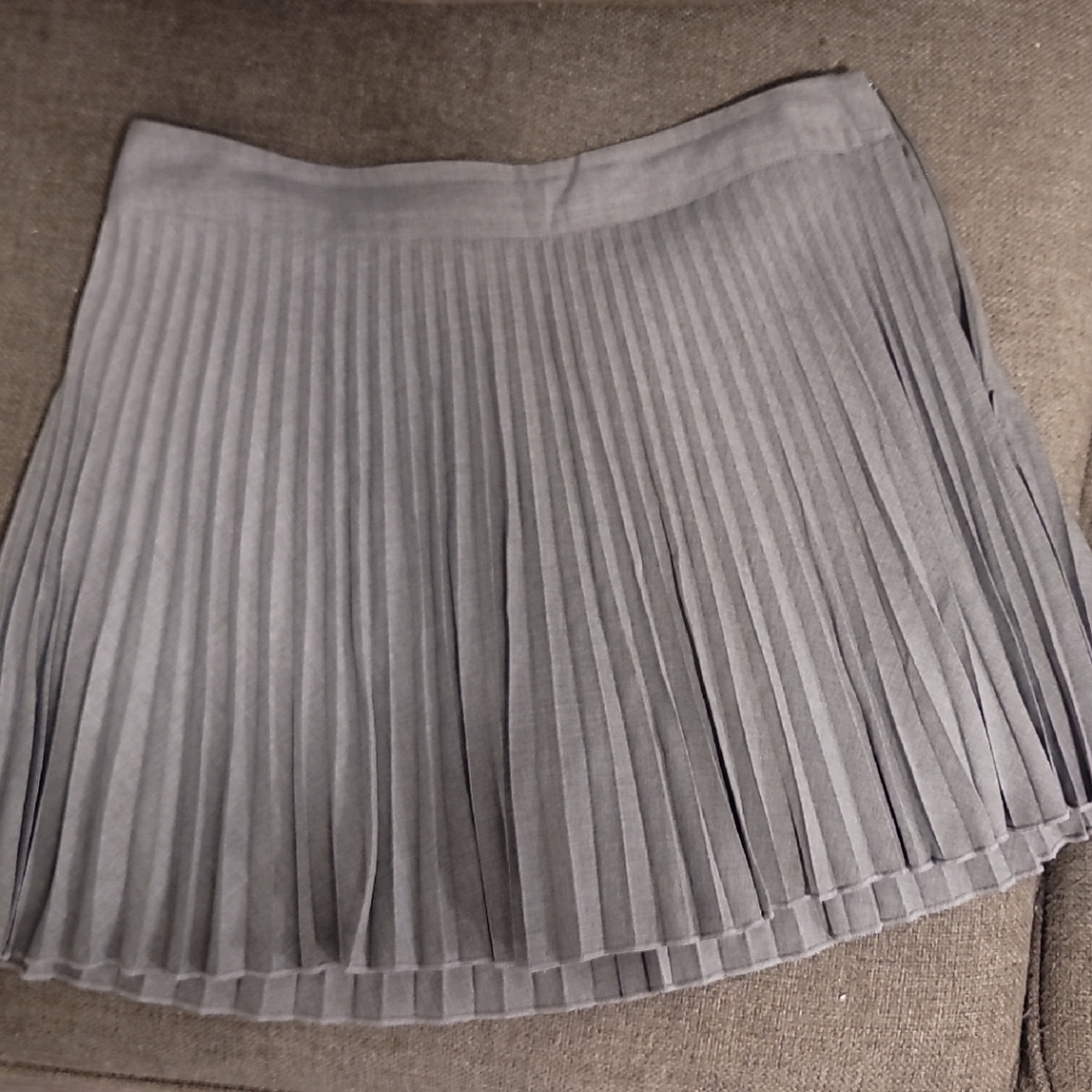 H&M Classic Gray A-Line Skirt